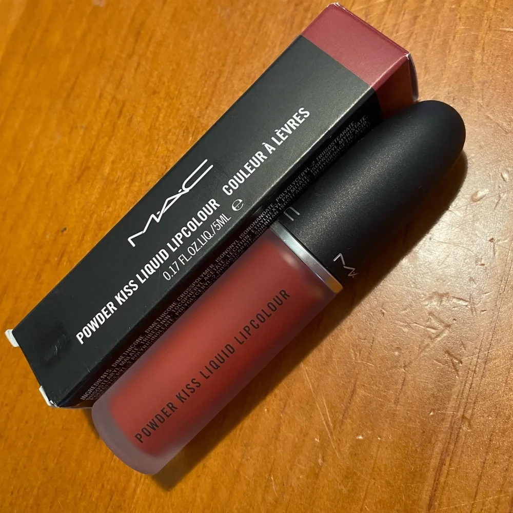 MAC Powder Kiss Liquid Lipcolour Devoted to Chili